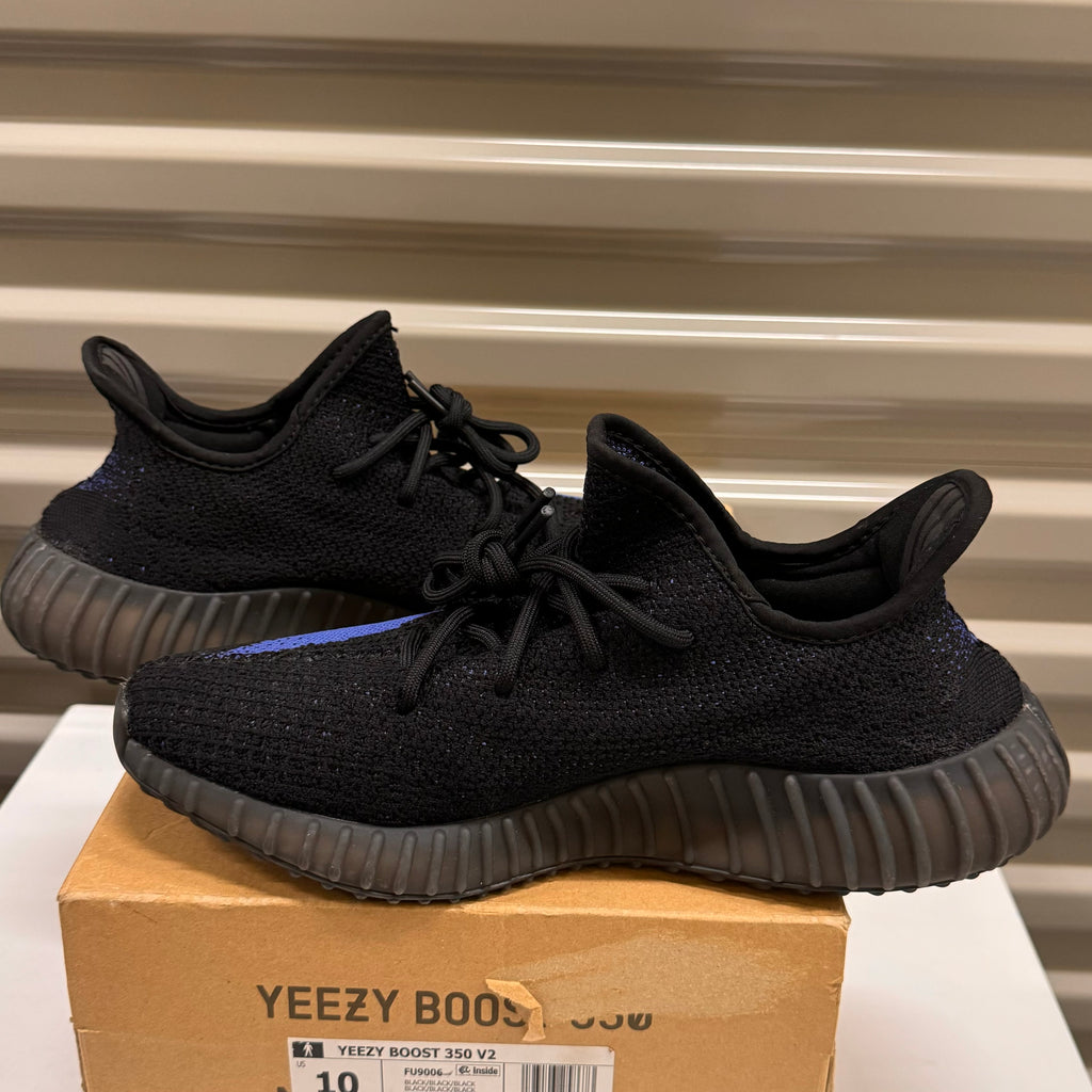Yeezy 350 “Dazzling Blue”